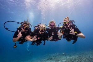 Gili Trawangan Travel Guide: Things to Do, Beaches, Snorkeling & Travel Tips