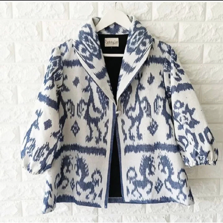 Outer Tenun Motif Sumba