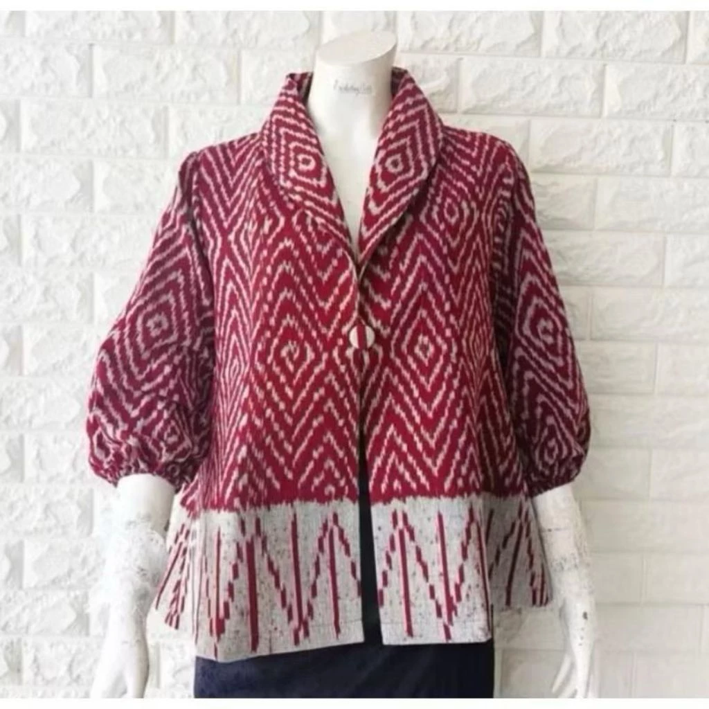 Outer Tenun Motif Sumba